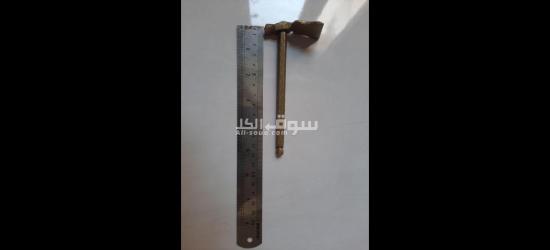 مطرقة برونزية قديمة - 4